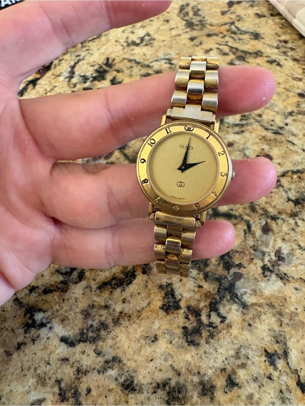 Gucci 3300L Gold Plated Gold Dial 25mm Quartz Women's Watch